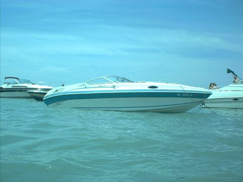 1995 Aquatron 2350 SC photo