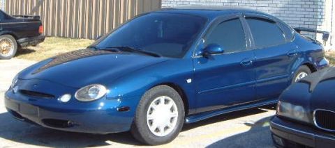 1998 Ford Taurus - Side Shot