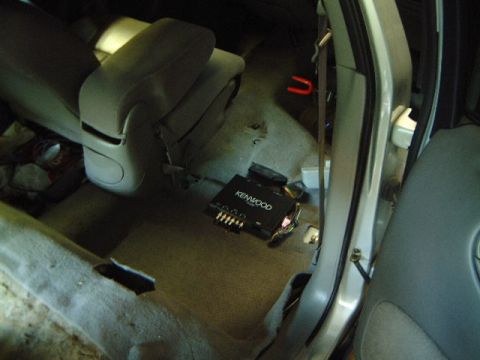 1998 Ford Taurus - seats removed for installation of kvt-m700 brains