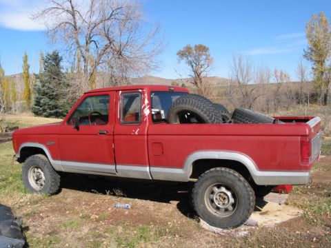 1981 Ford Bronco - The new bod as I picked it up.