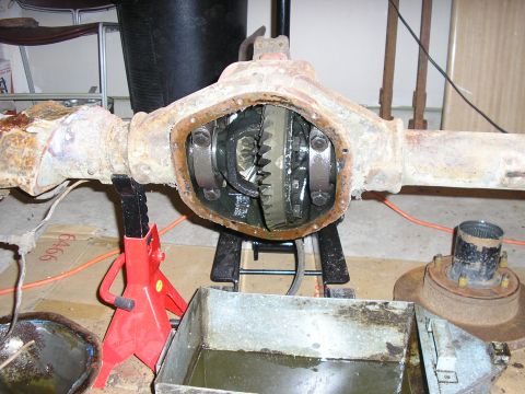 1996 Ford Bronco - factory 3.54 gears / open carrier