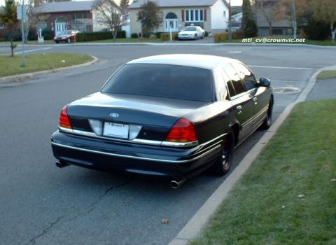 2000 Ford Crown Victoria - Low, Marauder Tips, 16" steel wheels. What's wrong ?