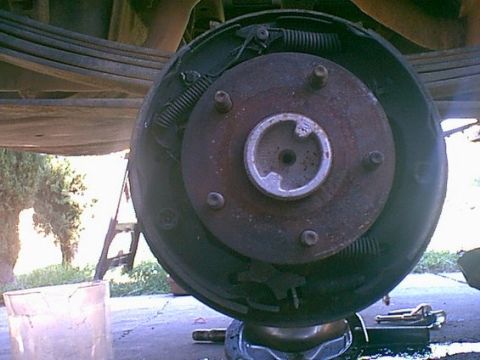1983 Ford Bronco - Here is the drivers side old brake system