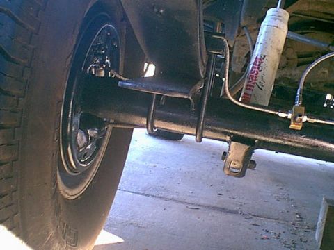 1983 Ford Bronco - i got the lines longer than i thought and i went over the spring and connected the wheel to the disti block.