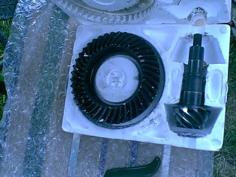 1983 Ford Bronco - Here are the 4:56 gears i got