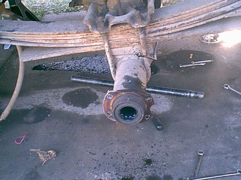 1983 Ford Bronco - Here it all stripped down ready to be pulled out anf get regeared and new paint and brakes.