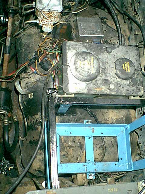 1983 Ford Bronco - I decided i wanted to relocat the over flow and washer tank. this is like the 86 year trucks. i added a cage around the battery as wellthis…