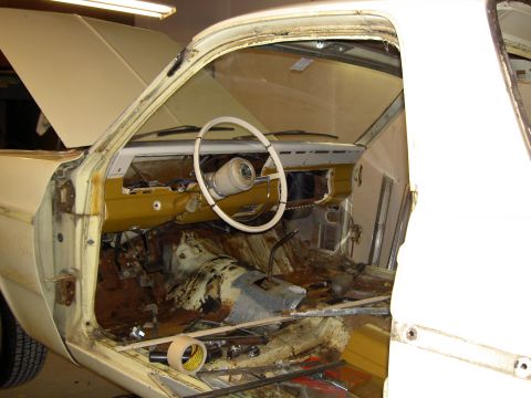 1967 Ford Ranchero - interior