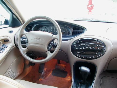 1998 Ford Taurus - Instrument cluster.