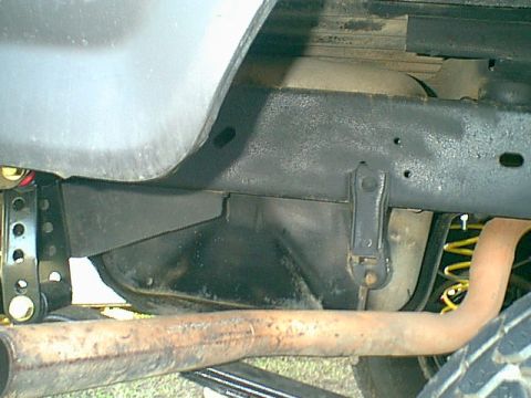 1983 Ford Bronco - After the shackle flip the exhaust pipe was almost sitting on the rear springs. here it is before i modified it.