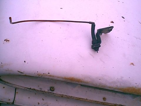 1983 Ford Bronco - This is the WOT (wide open throddle) system. I did not have this on the bronco. this was another junk yard find.