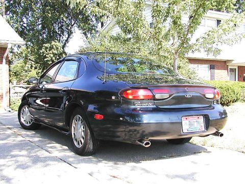 1998 Ford Taurus - 800 X 600