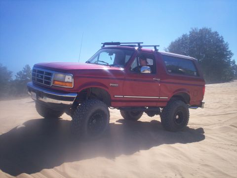1996 Ford Bronco photo