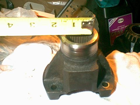 1983 Ford Bronco - Here is the output shaft size.