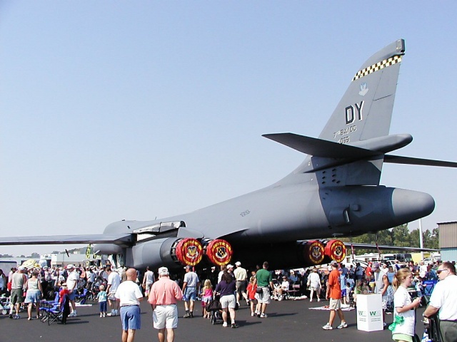 A rear shot of B1-B. What a funky looking plane.