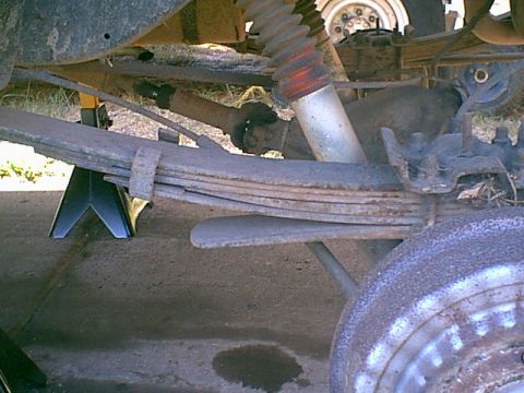 1983 Ford Bronco - here is how the rear end points before the swap.