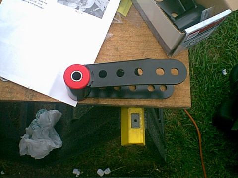1983 Ford Bronco - I wanted a few extra inches so i got this Belltech 4" drop shackle. when used with the Sky mounts it add 4" more lift to the flip. It came…
