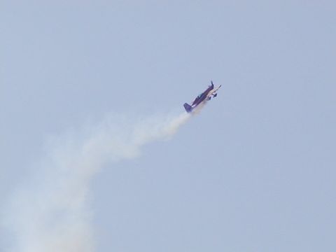 1998 Ford Taurus - Extra 330XS doing some rolls. This guy did a crazy side-slip landing right from the end of a loop. He's doing a loop, then suddenly he's on…
