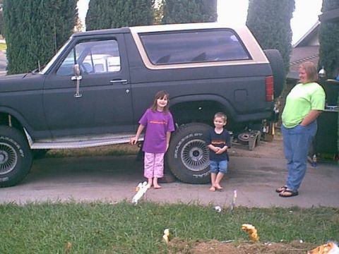1983 Ford Bronco - Here are the kids and mom next to Jezebel