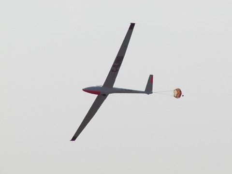 1998 Ford Taurus - Glider coming in for a landing.