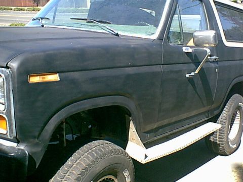 1983 Ford Bronco - Here is the drivers side before the lift was installed.