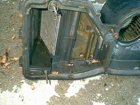 Heater Box Swap - Here is the old heat/vent box. the heater core is under the hood not under the dash. the Blend door is in the center.