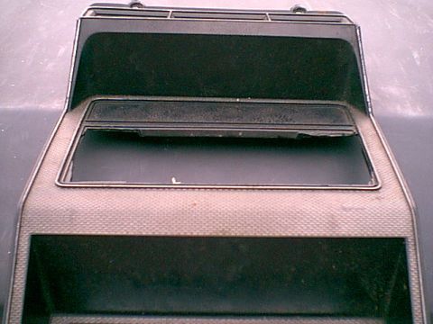 1983 Ford Bronco - I going to remove almost all the top box.