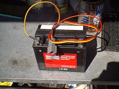 1983 Ford Bronco - to testi connect to the battery (one side so in case the motor wanys to run my hand is not in the way)