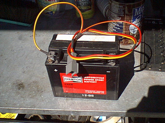 to testi connect to the battery (one side so in case the motor wanys to run my hand is not in the way)