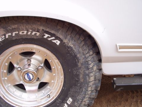 1993 Ford Bronco - yeah they rub a little bit