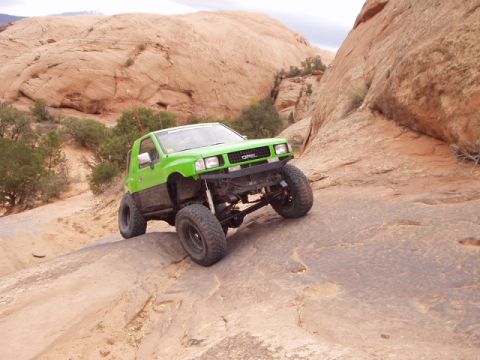 1993 Ford Bronco - dallas climbing the tipover challage