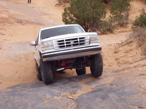 1993 Ford Bronco - starting up tipover on hells revenge
