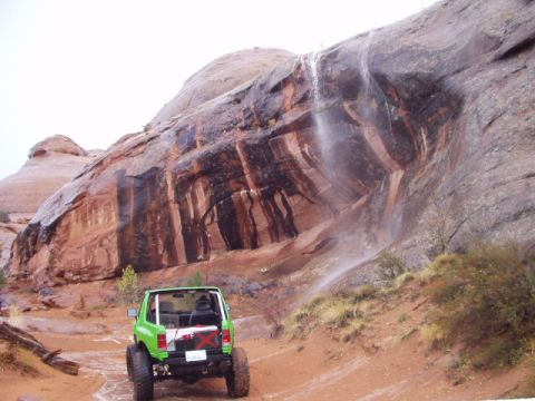 1993 Ford Bronco - it rained hard at the start of poisn spider