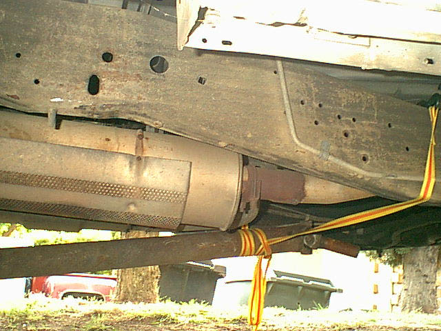 here is the drive shaft and mid section of the truck.