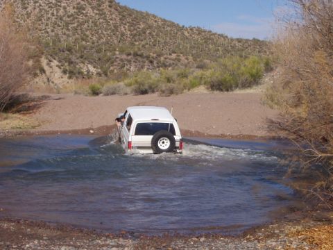 1993 Ford Bronco - crossing the verdy