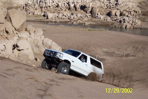 1993 Ford Bronco - playin in the sand