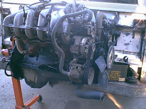 1983 Ford Bronco - here she is out of the truck and on the stand