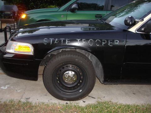 2001 Ford Crown Victoria photo