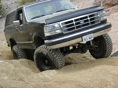 1987 Ford Bronco - ttb rules... ;)