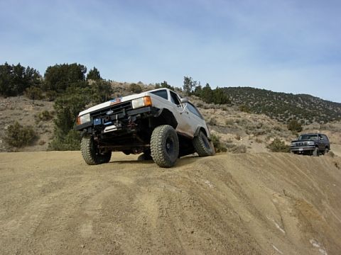1987 Ford Bronco - I really like how my removable winch mount came out, thanks again Keith for pushing me to do it that way.