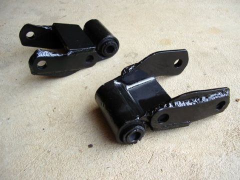 1983 Ford Bronco - This was stolen from the web - sorry author not noted. if you like to use the stock shackle you should beef it up so it lasts. this was an…
