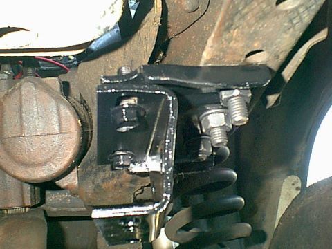 1983 Ford Bronco - Here is the 2 " drop mount for the swaybar. this was part of the the 4" lift kit that was already installed on my bronco. this helps keep t…