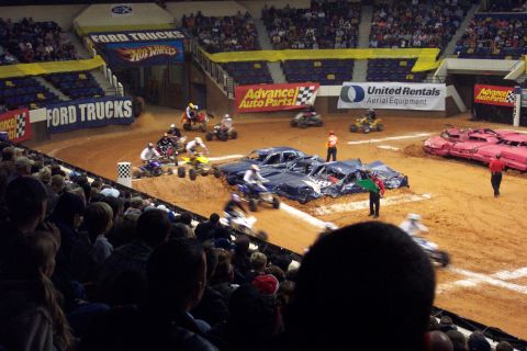 1987 Ford Bronco - Quad race