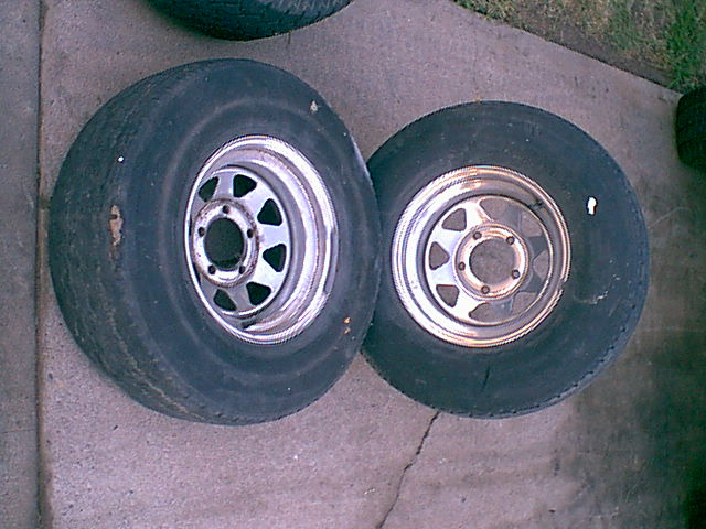 these were the left overs after a couple nights out on the street. they too were picked up and used somewhere by someone.