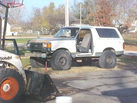 1990 Ford Bronco photo