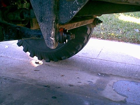 1983 Ford Bronco - you can see the bushing is more compressed. the truck handles so much better now. this was an easy $1 fix.
