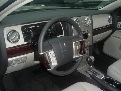 2006 Lincoln Zephyr photo