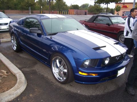 2002 Ford Mustang “02 Zinc Yellow GT”