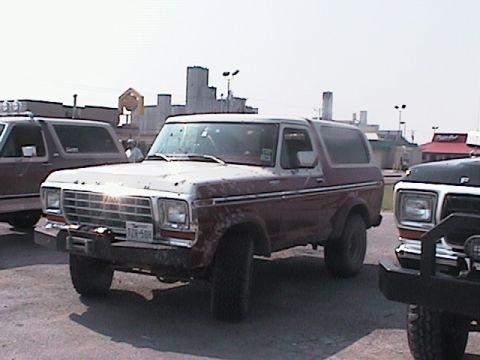 1988 Ford Bronco - don's red and white 79