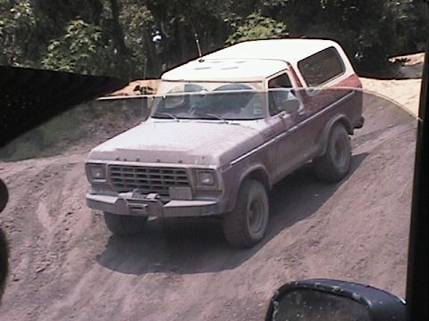 1988 Ford Bronco - don comin down the hill